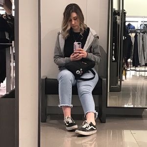 Meet your Posher, Sabrina